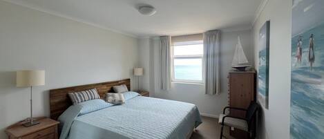 2 bedrooms, desk, free WiFi, bed sheets