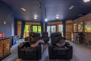 Interior - Lake House near Lookout Mt, Theater, Gym & Arcade (Trenton)