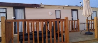 Relaxing and Tranquil Pinoso Mountain View Retreat & pool 3km from lovely Pinoso