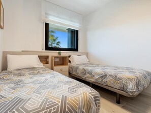 2 bedrooms, iron/ironing board, Internet, bed sheets
