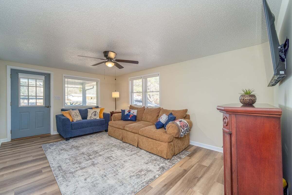 Creekside Cottage In Pisgah Forest - Brevard