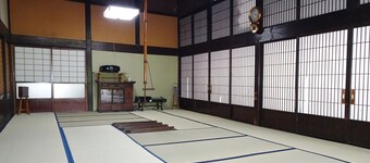 Enjoy your own time in the original Japanese landscape True luxury 150yearold building for r / Nanyo Yamagata