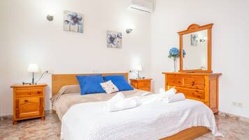 3 camere, ferro/asse da stiro, Wi-Fi gratuito, lenzuola