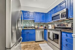 Fridge, microwave, oven, stovetop - Seaside Escape: Pool, Pickleball, Putting Green & More - <2 Miles to the Beach! (Myrtle Beach)