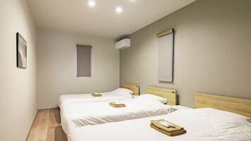 2 bedrooms, desk, free WiFi, bed sheets