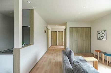 Interior. Green Peak I is a newly built house in Minamiaso t / Aso-gun Kumamoto