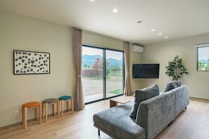 TV - Green Peak I is a newly built house in Minamiaso t / Aso-gun Kumamoto (Aso-gun)