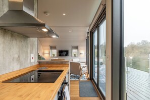 Private kitchen - Sustainable Pod on Old Chalford Farm (Chipping Norton)