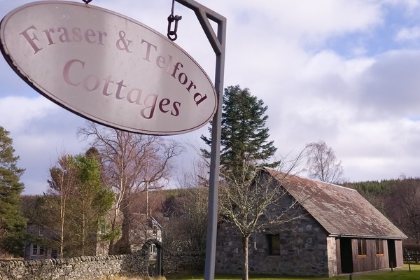 Welcome to Telford Cottage Insh near Aviemore