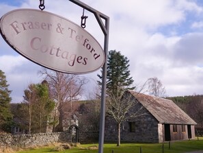 Exterior - Cozy Telford Cottage Retreat in Insh, Cairngorms for Couples (Kincraig)