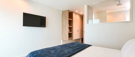 3 chambres, bureau, fer et planche à repasser, accès Internet