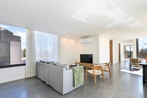 Living area - Quinta Leitão Iii T3 with Pool by sé apartments (Vieira do Minho)