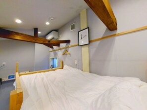 1 chambre, bureau, accès au Wi-Fi (inclus), literie fournie