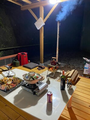 Outdoor dining