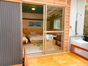 1 bedroom, desk, free WiFi, bed sheets
