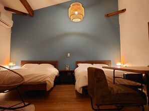 1 bedroom, desk, free WiFi, bed sheets