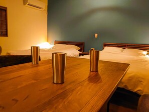 1 bedroom, desk, free WiFi, bed sheets
