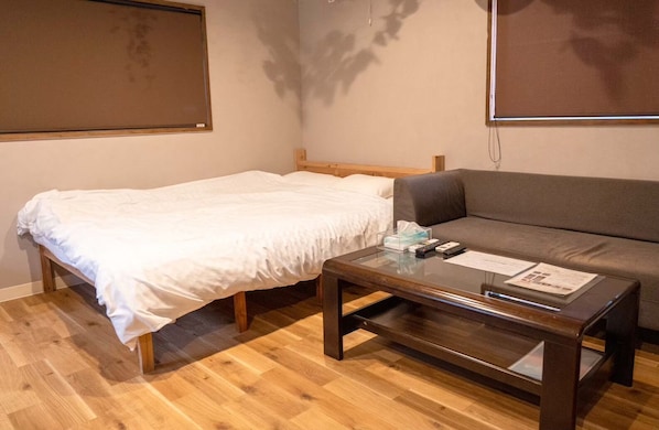 1 habitación, escritorio, wifi gratis y ropa de cama 