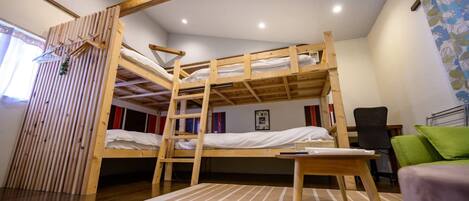 1 bedroom, desk, iron/ironing board, free WiFi