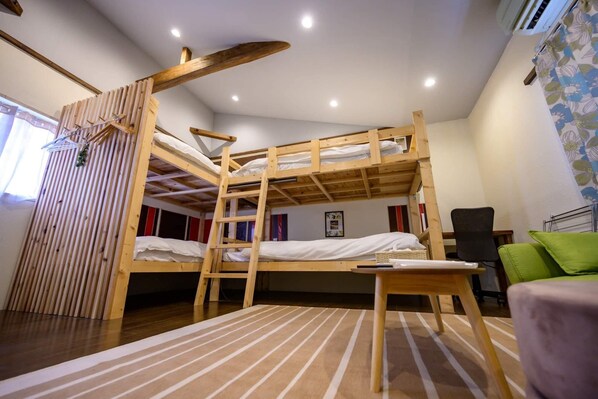 1 chambre, bureau, fer et planche à repasser, Wi-Fi gratuit