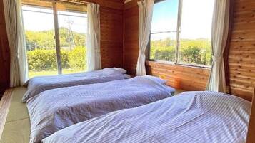 2 bedrooms, desk, free WiFi