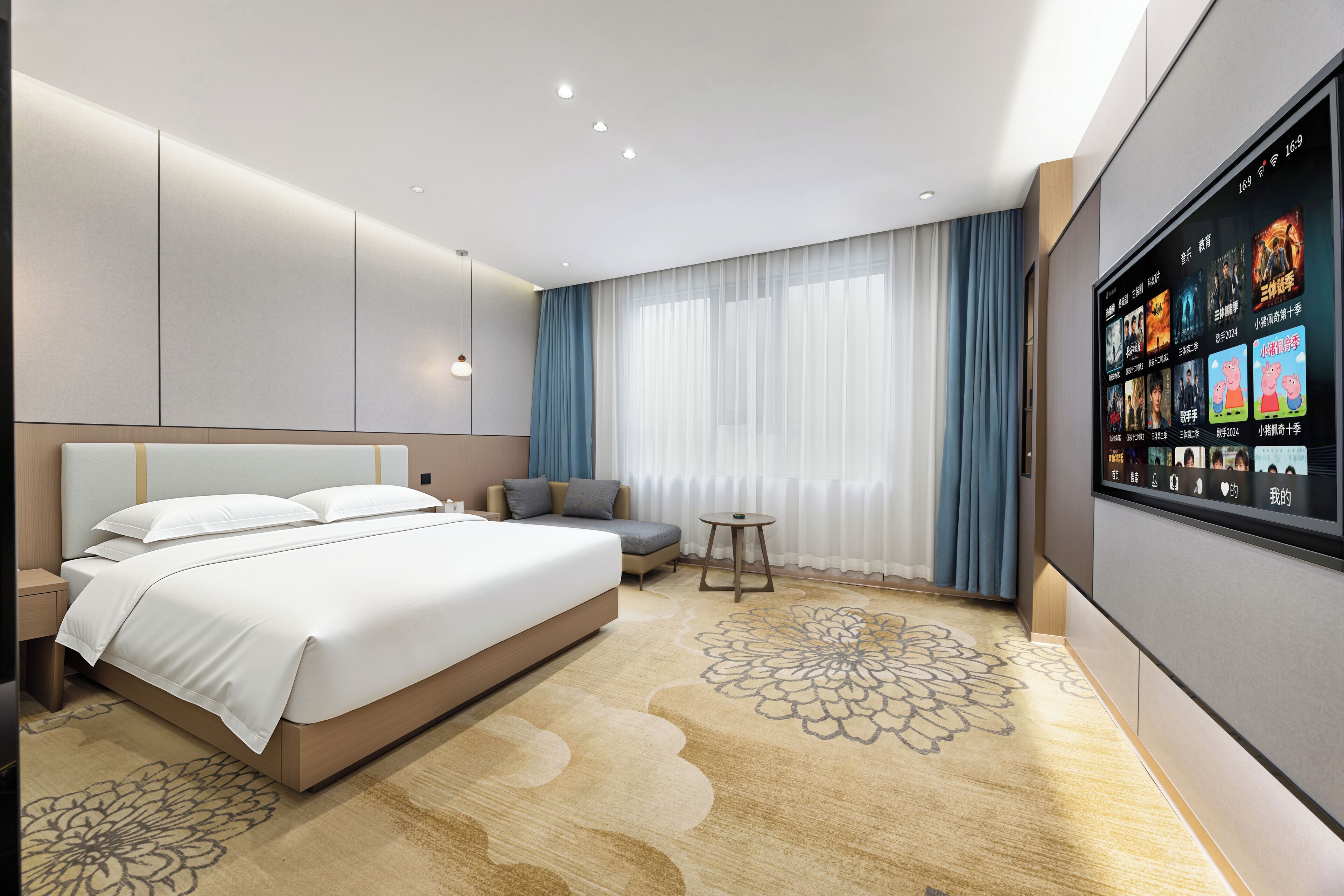 Een bureau, een laptopwerkplek, gratis wifi