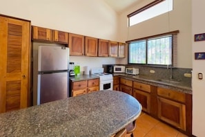 Fridge, microwave, oven, coffee/tea maker