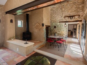 Dining - Characteristic country house with A/C and a pool (Séguret)