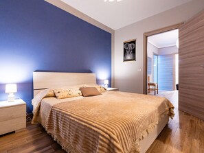 1 多间卧室、WiFi