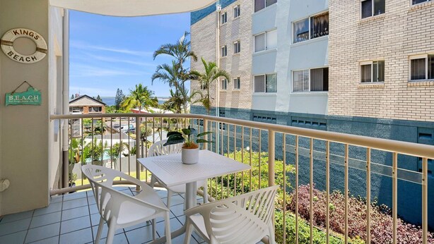 Unclassified image, 1 of 14, button - Cheltenham 4 - Kings Beach Escape With Ocean Views (Caloundra)