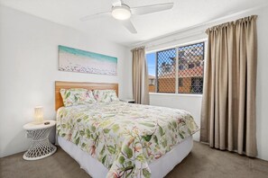 2 dormitorios, tabla de planchar con plancha, wifi y ropa de cama