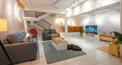 Exclusive PJ Damansara Landed House / 14Pax / Starling / Atria / 1 Utama mall