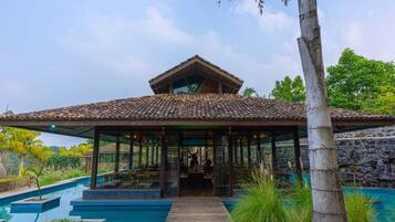 واجهة المنشأة