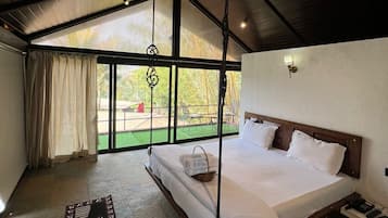 1 bedroom, desk, laptop workspace, free WiFi
