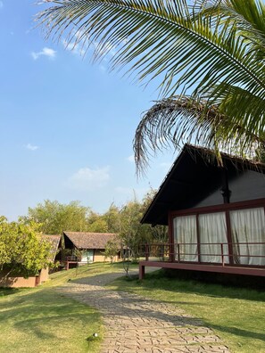 Fachada da propriedade