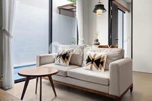 Flat-screen TV - Karira Villa by Kozystay - Jimbaran (Jimbaran)