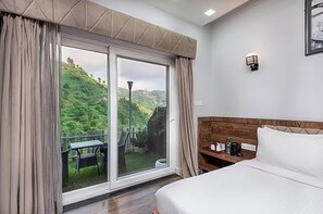 Luxury Double Room, 1 King Bed, Valley View | 1 bedroom, free WiFi