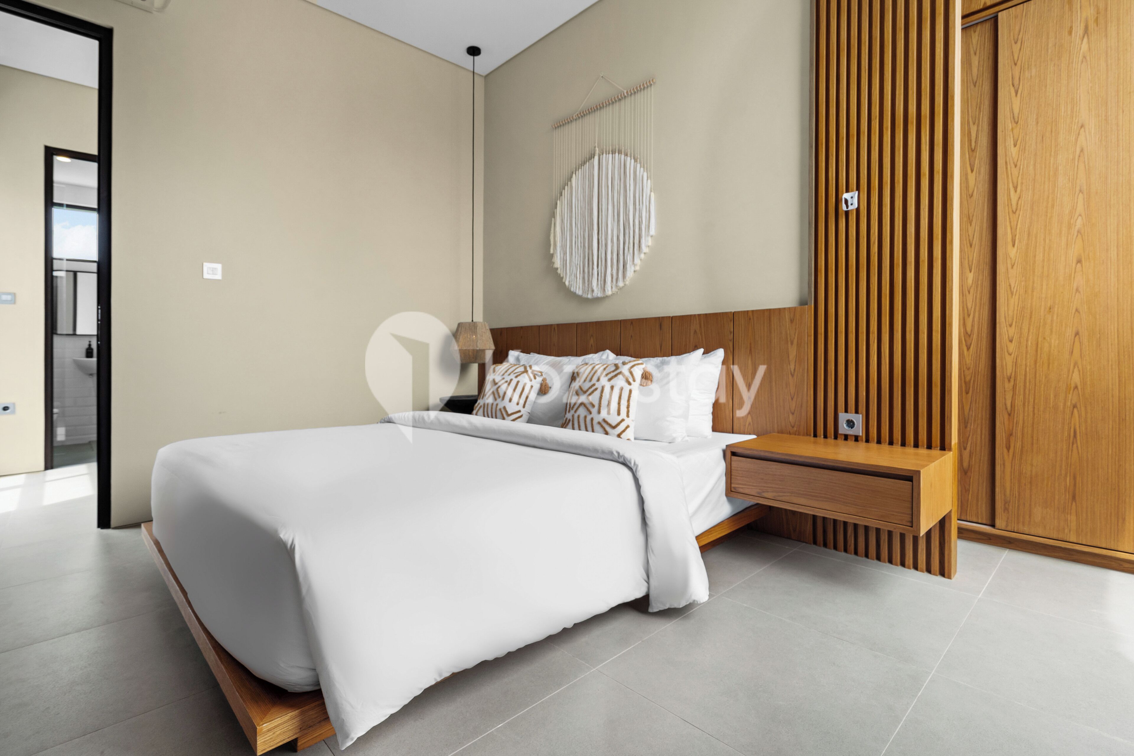 3 kamar tidur, setrika/meja setrika, Wi-Fi gratis, dan seprai linen