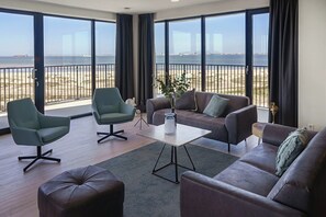 Smart TV - Apartment in Breskens near the Beach (Breskens)