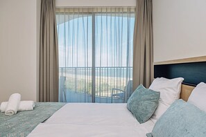 3 bedrooms, free WiFi - Cosy apartment in Breskens with balcony (Breskens)
