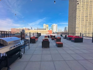 Property grounds - Modern 2BR Chicago Corner Suite Near McCormick Place & Soldier Field (Chicago)