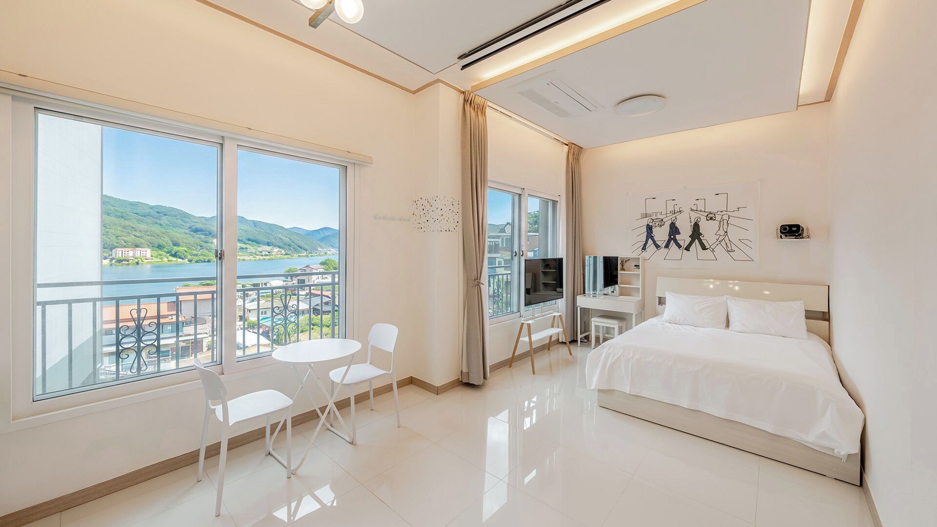 Quarto básico, 1 quarto (2F(Elev/ElecBBQ/OTT/Pool₩50k)) | 1 quarto, Wi-Fi de cortesia