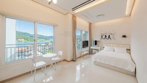 ห้องเบสิก, 1 ห้องนอน (2F(Elev/ElecBBQ/OTT/Pool₩50k)) | 1 ห้องนอน, Wi-Fi ฟรี