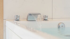 Basic Room, 1 Bedroom (301(Pool Villa/ Spa/BBQ)) | 1 bedroom, free WiFi - Gapyeong Binchelo Pool Villa Spa Pension (Gapyeong)