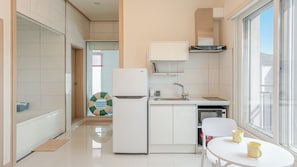 ห้องเบสิก, 1 ห้องนอน (4F(ElecBBQ/OTT/Pool₩50k)) | 1 ห้องนอน, Wi-Fi ฟรี