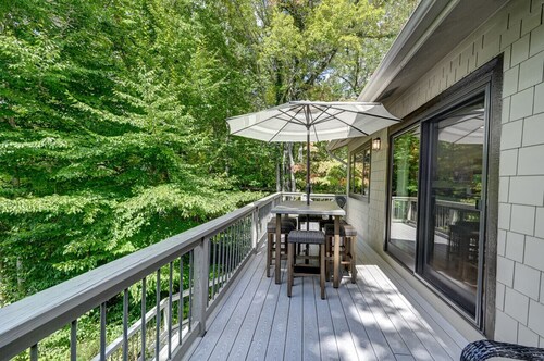 Lake Lure Vista Hideaway