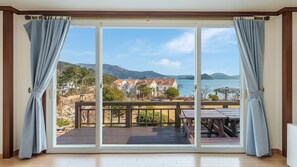 1 bedroom, free WiFi - Geoje Kkachi and Santorini Pension (Geoje)