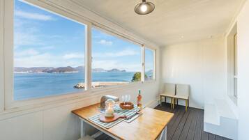 Basic Room, 1 Bedroom (303) | 1 bedroom, free WiFi