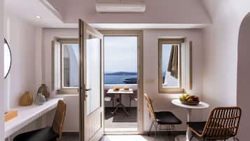 Deluxe Suite with Caldera View | 1 多间卧室、客房内保险箱、隔音、免费 WiFi