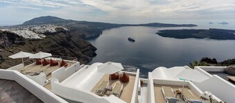 Mardanza Krokos Suites